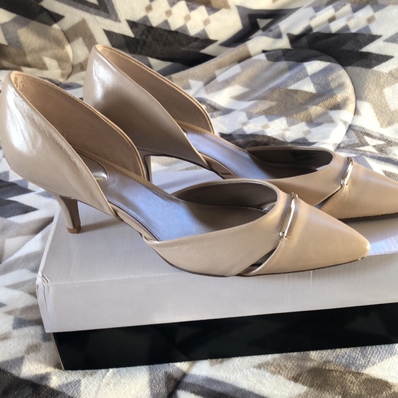 Alfani beige pumps - Picture 2 of 2